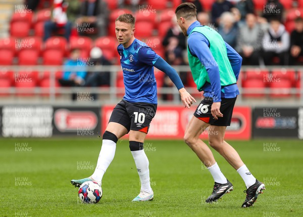 150423 - Rotherham United v Luton Town - Sky Bet Championship - Cauley Woodrow of Luton Town warms up