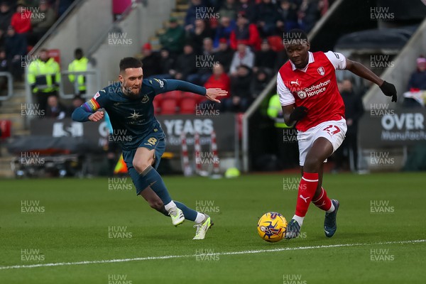 091223 - Rotherham United v Swansea City - Sky Bet Championship - Matt Grimes of Swansea closes down Rotherham Christ Tiehi