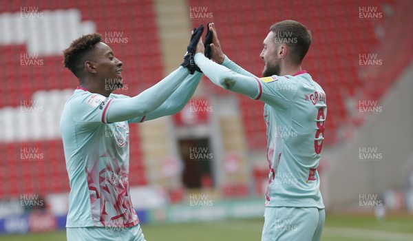 300121 - Rotherham United v Swansea City - Sky Bet Championship - Matt Grimes of Swansea powers in the 2nd goal and celebrates with Jamal Lowe of Swansea