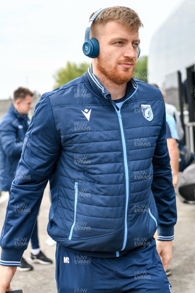 161119 - Rugby Calvisano v Cardiff Blues - European Challenge Cup -  Macauley Cook arrives