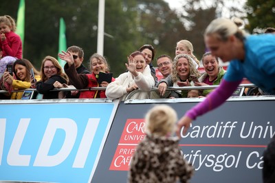 051019 - Run4Wales - Cardiff Half Marathon Festival of Running outside the City Hall - 