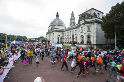 051019 - Run4Wales - Cardiff Half Marathon Festival of Running outside the City Hall - 