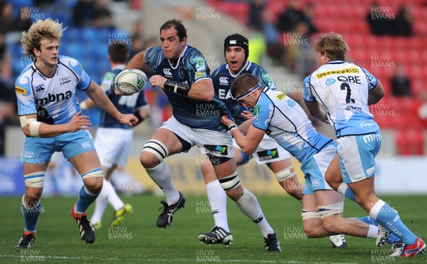 141012 - Sale v Cardiff Blues - Heineken Cup -Lou Reed of Cardiff Blues gets through