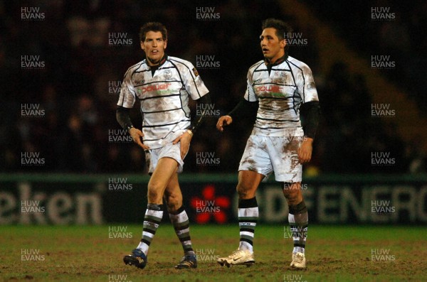 200107 - Sale v Ospreys - Heineken Cup - Ospreys James Hook(L) and Gavin Henson 