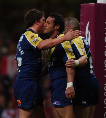 06.05.07 -Salford City Reds v Warrington Wolves Warrington's Jon Clarke is congratulated after scoring try 