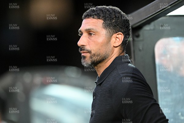 010926 - Salford City v Newport County - Sky Bet League 2 - Newport County Head Coach, Hayden Mullins