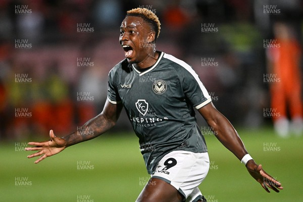 010926 - Salford City v Newport County - Sky Bet League 2 - Shaquille Gwengwe of Newport County runs towards the Newport supporters in celebration after Harrison Biggins of Newport County scores a goal from distance