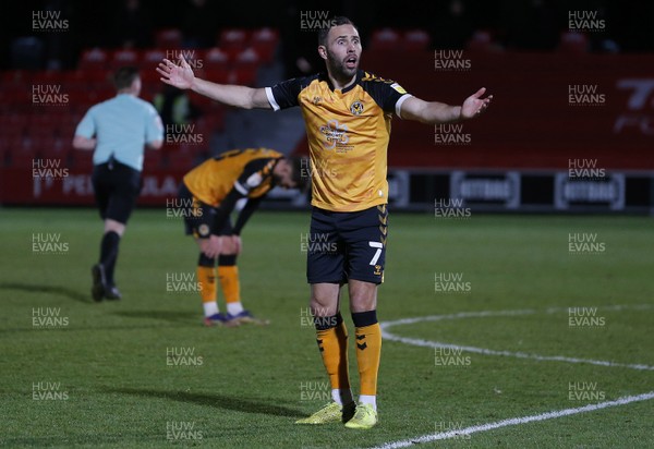 151220 - Salford City v Newport County - Sky Bet League 2 - Robbie Willmott of Newport County challenges the linesman for a decision