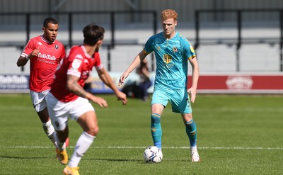 280821 - Salford City v Newport County, Sky Bet League 2 - Ryan Haynes of Newport County pushes forward