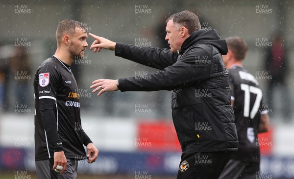 300923 - Salford City v Newport County - Sky Bet League 2 - Manager Graham Coughlan of Newport County gives instructions to Shane McLoughlin of Newport County