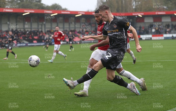 300923 - Salford City v Newport County - Sky Bet League 2 - Nathan Wood of Newport County tries a shot