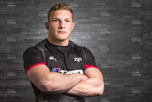 280416 - Picture shows Sam Underhill, at the Ospreys training ground at Llandarcy, South Wales