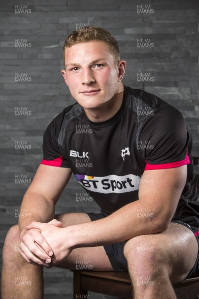 280416 - Picture shows Sam Underhill, at the Ospreys training ground at Llandarcy, South Wales