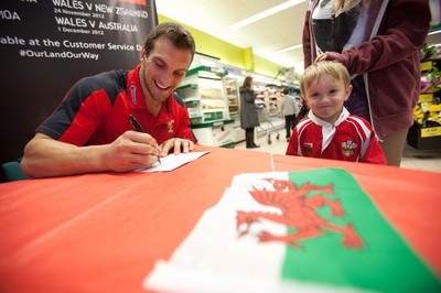 260812 - Wales Rugby captain Sam Warburton attends a signing session at TESCOS in Penarth Marina