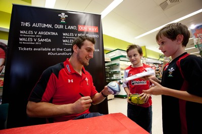 260812 - Wales Rugby captain Sam Warburton attends a signing session at TESCOS in Penarth Marina