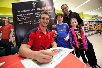260812 - Wales Rugby captain Sam Warburton attends a signing session at TESCOS in Penarth Marina