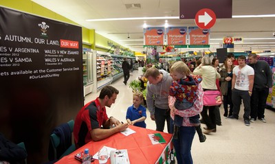 260812 - Wales Rugby captain Sam Warburton attends a signing session at TESCOS in Penarth Marina