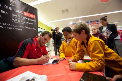 260812 - Wales Rugby captain Sam Warburton attends a signing session at TESCOS in Penarth Marina