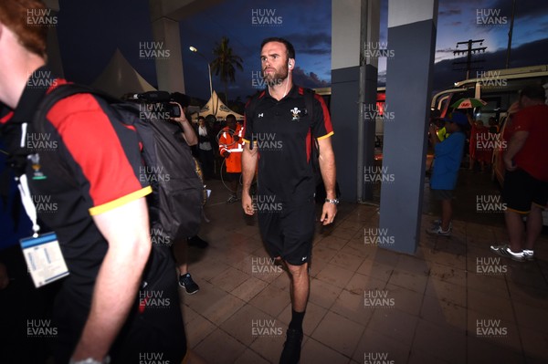 230617 - Samoa v Wales - Jamie Roberts arrives
