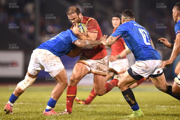 230617 - Samoa v Wales - Jamie Roberts of Wales is tackled by Rey Lee-Lo of Samoa