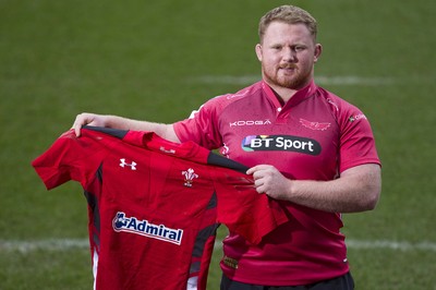 110115 - Picture shows Samson Lee of the Scarlets after signing a National Dual Contract with the Welsh Rugby Union