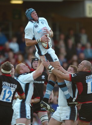 08.10.06  Saracens v Cardiff Blues  Blues Scott Morgan wins high ball.  