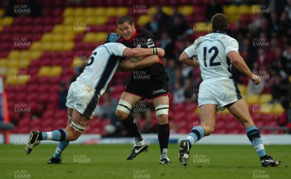 08.10.06 - Saracens v Cardiff Blues - EDF Energy Cup - Saracens Andy Farrell is tackled by Scott Morgan 