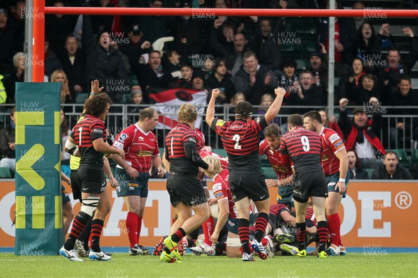 171113 - Saracens v Scarlets - LV= Cup -  Saracens scores their first try