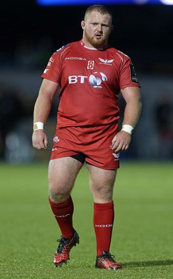 221016 - Saracens v Scarlets - European Rugby Champions Cup - Samson Lee of Scarlets