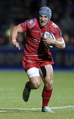 221016 - Saracens v Scarlets - European Rugby Champions Cup - Jonathan Davies of Scarlets