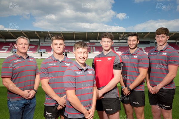 100718 - Scarlets Academy Players - left to right, Jon Daniels Scarlets General Manager of Rugby, Joe Roberts, Dafydd Land, Osian Knott, Iestyn Rees and Jac Price