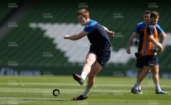 260517 - Scarlets depart Cardiff for Dublin ahead of their PRO12 Final - Rhys Patchell during training