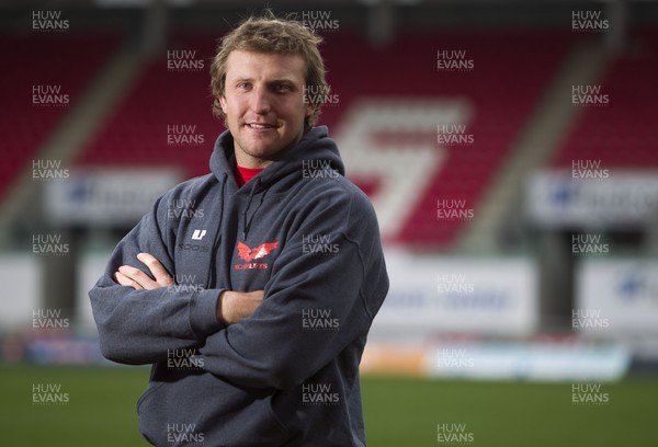 041214 - Scarlets new signing Hadleigh Parkes at Parc y Scarlets 