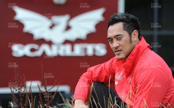27.07.10 -  Scarlets new signing Jonny Faamatuainu. 