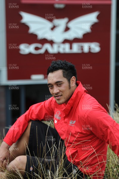 27.07.10 -  Scarlets new signing Jonny Faamatuainu. 