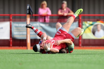 060925 - Scarlets Preseason Friendlies - Scarlets play preseason friendlies v Regional SRC Clubs Llandovery RFC and Carmarthen Quins RFC - Kemsley Mathias of Scarlets scores a try     