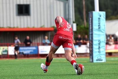 060925 - Scarlets Preseason Friendlies - Scarlets play preseason friendlies v Regional SRC Clubs Llandovery RFC and Carmarthen Quins RFC - Dane Blacker of Scarlets runs in a try  