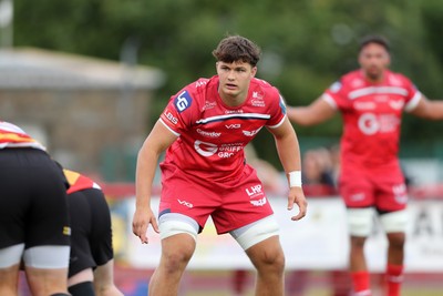 060925 - Scarlets Preseason Friendlies - Scarlets play preseason friendlies v Regional SRC Clubs Llandovery RFC and Carmarthen Quins RFC - Dom Kossuth of Scarlets  
