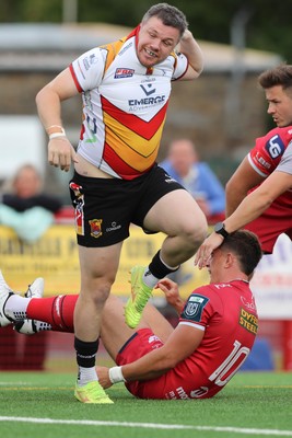 060925 - Scarlets Preseason Friendlies - Scarlets play preseason friendlies v Regional SRC Clubs Llandovery RFC and Carmarthen Quins RFC - Steff Evans of Carmarthen Quins and Joe Hawkins of Scarlets tangle     