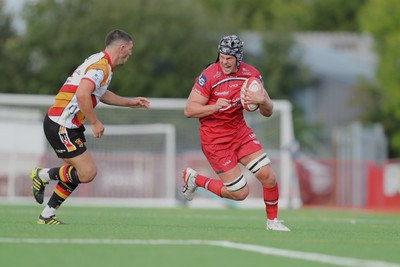 060925 - Scarlets Preseason Friendlies - Scarlets play preseason friendlies v Regional SRC Clubs Llandovery RFC and Carmarthen Quins RFC - Tristan Davies of Scarlets on the charge   