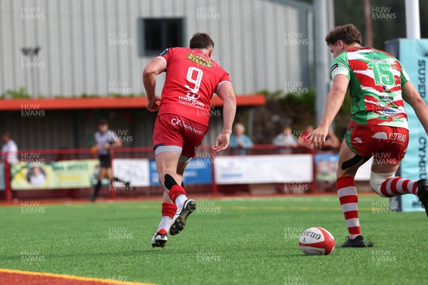 060925 - Scarlets Preseason Friendlies - Scarlets play preseason friendlies v Regional SRC Clubs Llandovery RFC and Carmarthen Quins RFC - Dane Blacker of Scarlets runs in a try   