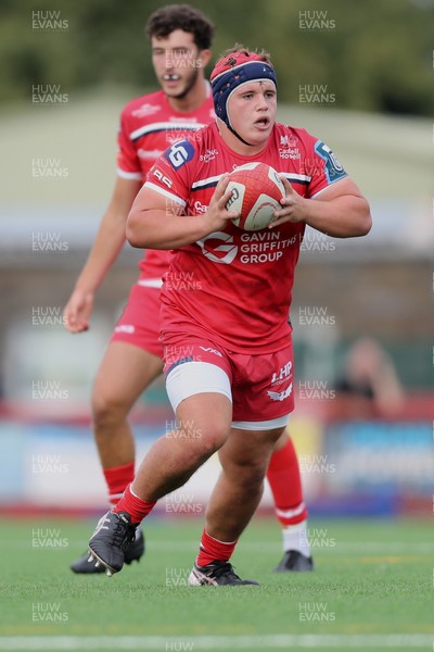 060925 - Scarlets Preseason Friendlies - Scarlets play preseason friendlies v Regional SRC Clubs Llandovery RFC and Carmarthen Quins RFC - Josh Morse of Scarlets on the attack  