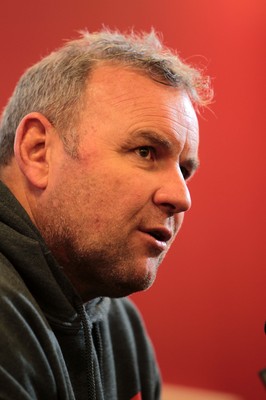 070115 - Scarlets Press Conference - Wayne Pivac talks to the press