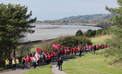 270925 - Scarlets Fans Protest - Scarlets fans march through Llanelli in protest against the Welsh Rugby Union’ s protective plan to get rid of possibly two of the Welsh rugby regions The march finished at Parc y Scarlets ahead of the Scarlets v Munster, United Rugby Championship match