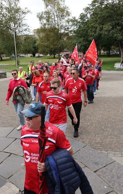 270925 - Scarlets Fans Protest - Scarlets fans march through Llanelli in protest against the Welsh Rugby Union’ s protective plan to get rid of possibly two of the Welsh rugby regions The march finished at Parc y Scarlets ahead of the Scarlets v Munster, United Rugby Championship match