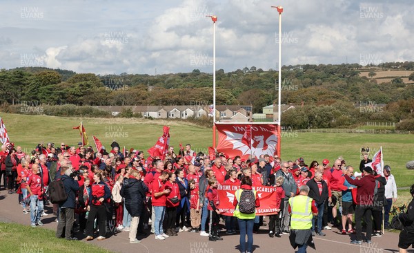 270925 - Scarlets Fans Protest - Scarlets fans march through Llanelli in protest against the Welsh Rugby Union’ s protective plan to get rid of possibly two of the Welsh rugby regions The march finished at Parc y Scarlets ahead of the Scarlets v Munster, United Rugby Championship match