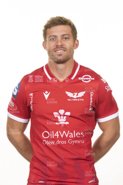 220920 - Scarlets Rugby Squad - Leigh Halfpenny