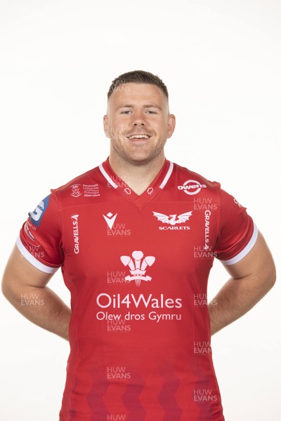 220920 - Scarlets Rugby Squad - Rob Evans