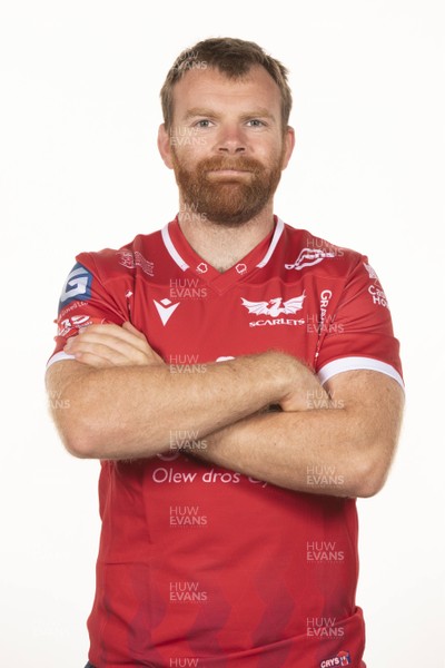 220920 - Scarlets Rugby Squad - Tom Phillips