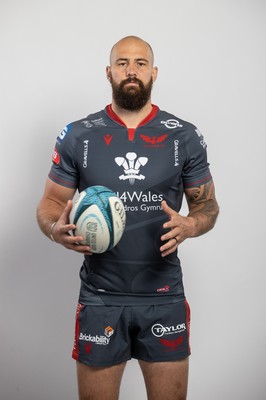 150921 - Scarlets Rugby Squad Headshots - Blade Thomson